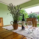 Family-friendly With Swimming Pool Okrug Gornji, Ciovo - 18827 דירה *