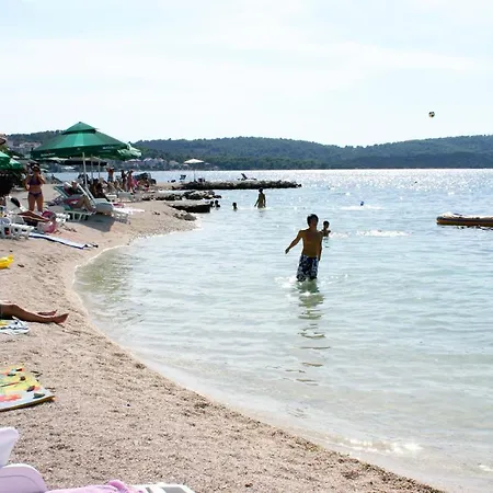 Apartment Family Friendly With A Swimming Pool Okrug Gornji, Ciovo - 18827 Trogir