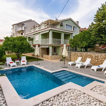 Apartment Family Friendly With A Swimming Pool Okrug Gornji, Ciovo - 18827 Trogir