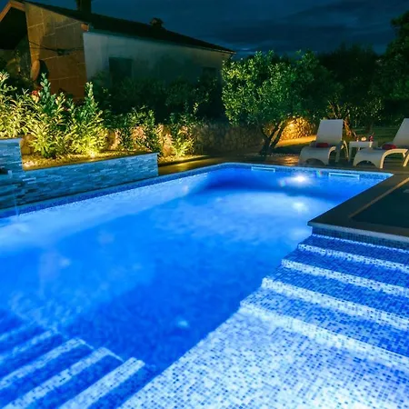 Family Friendly With A Swimming Pool Okrug Gornji, Ciovo - 18827 Apartment Trogir