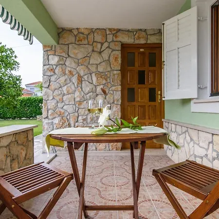 Family Friendly With A Swimming Pool Okrug Gornji, Ciovo - 18827 * Trogir